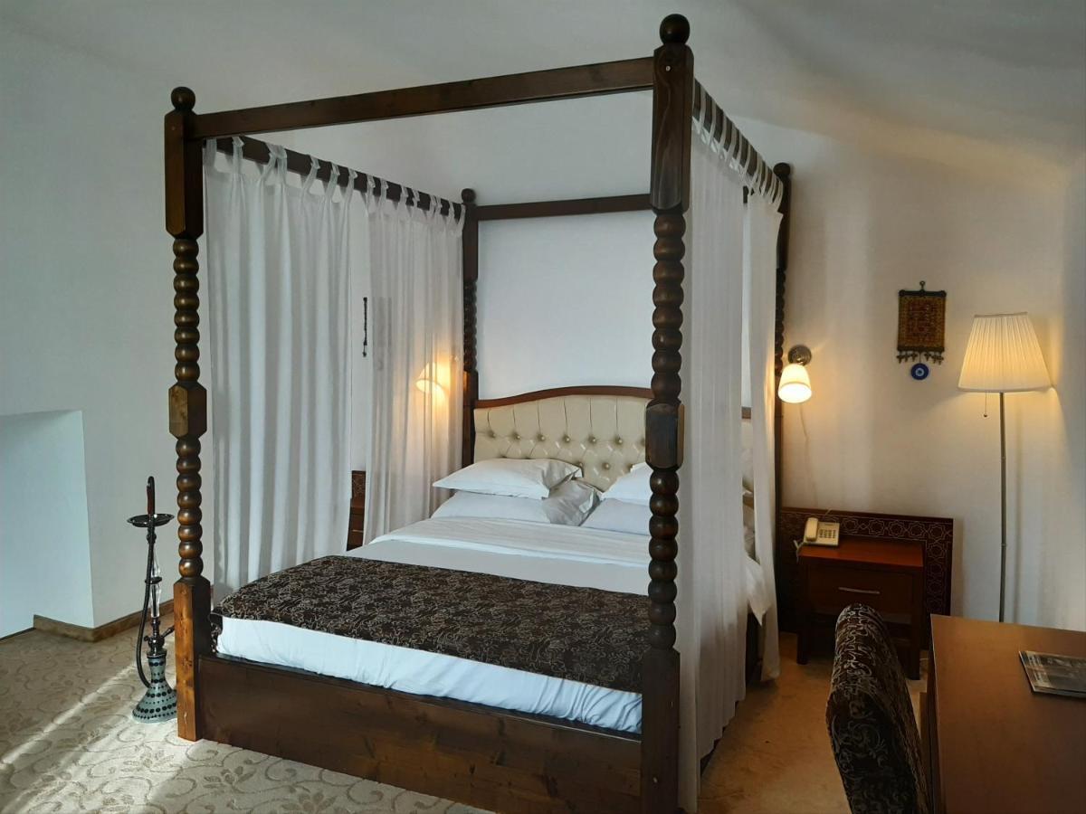 Hotel Condor Oravita Buitenkant foto
